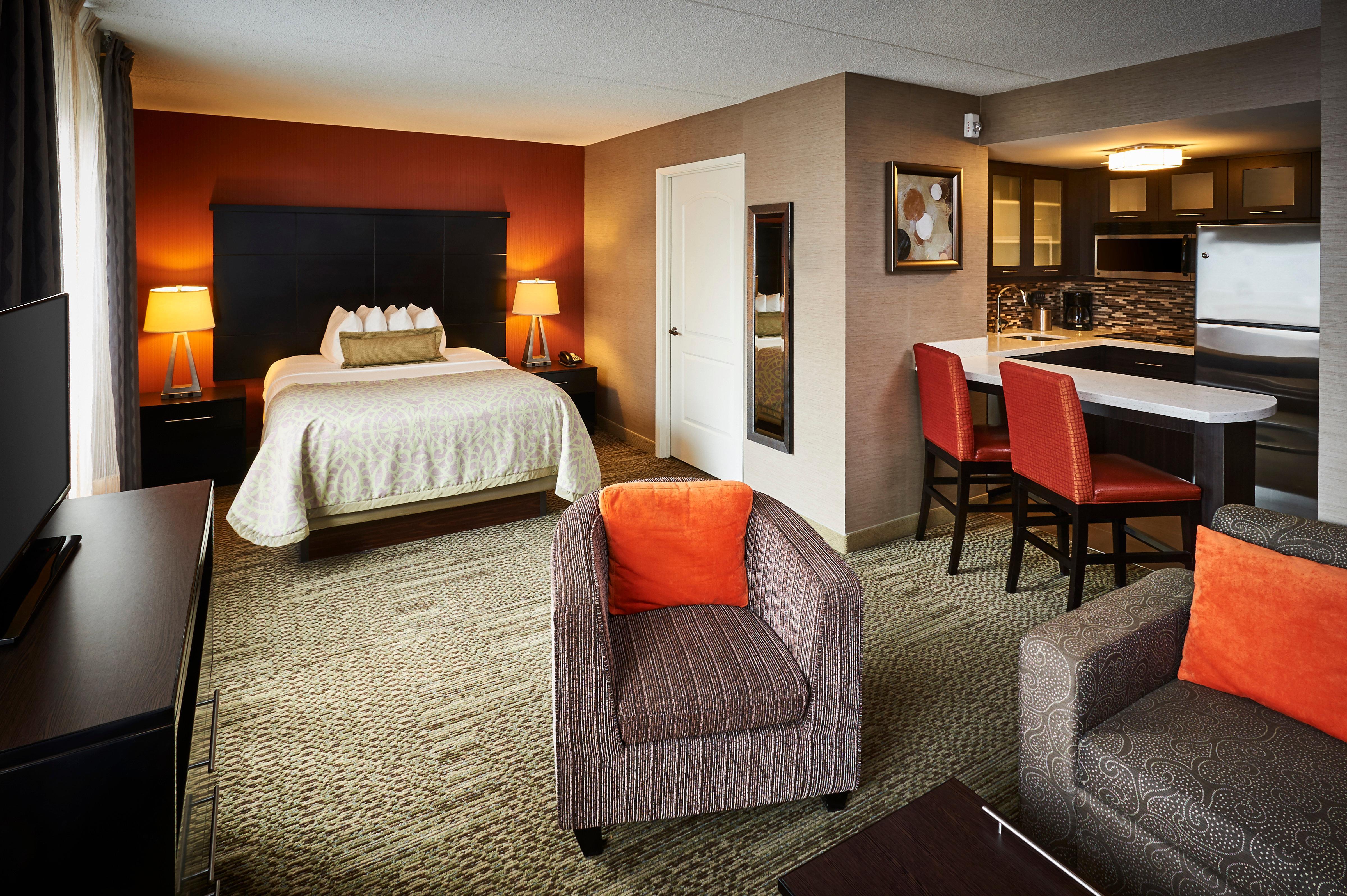 Staybridge Suites Hamilton - Downtown By Ihg Екстер'єр фото