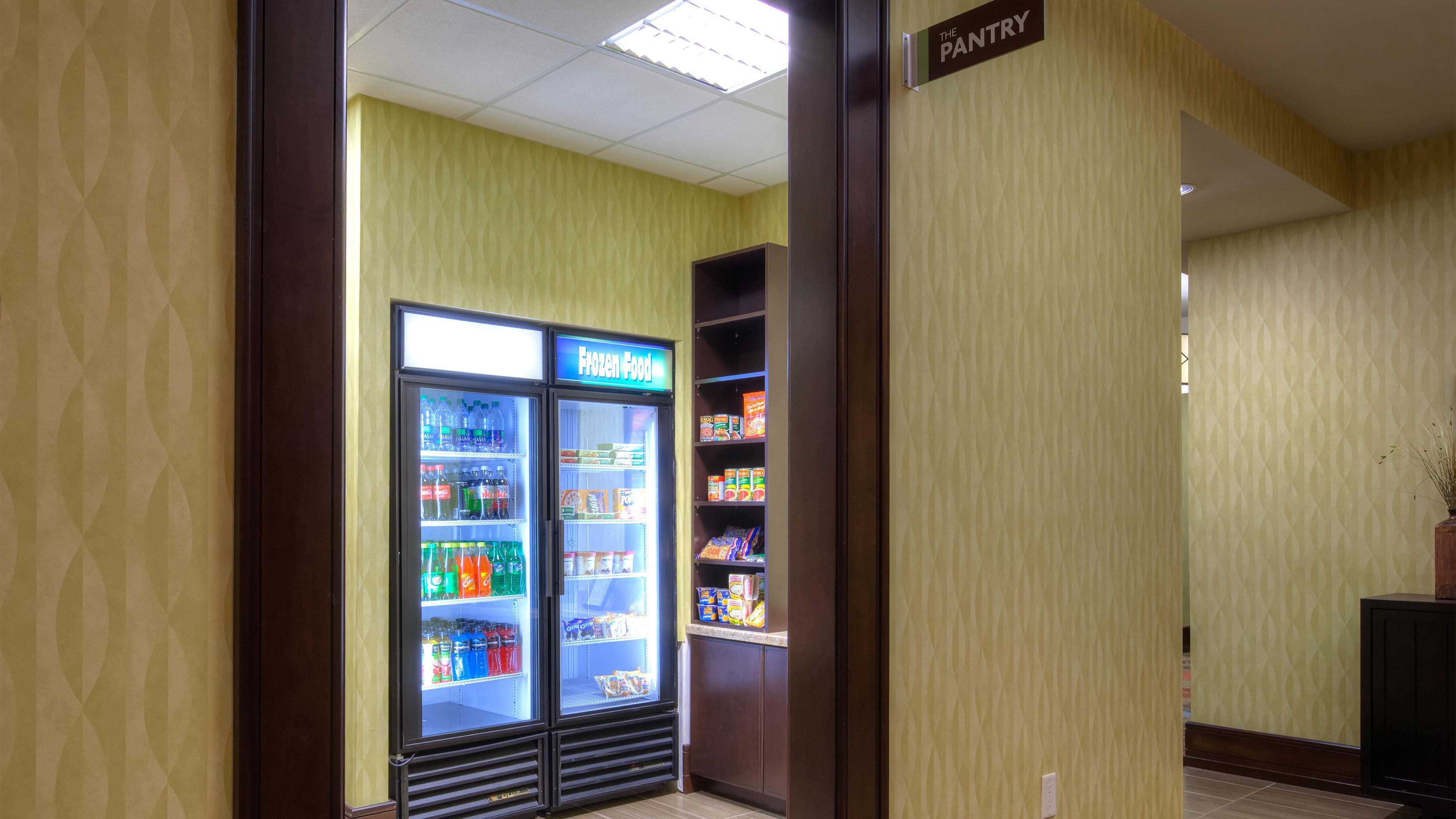 Staybridge Suites Hamilton - Downtown By Ihg Екстер'єр фото