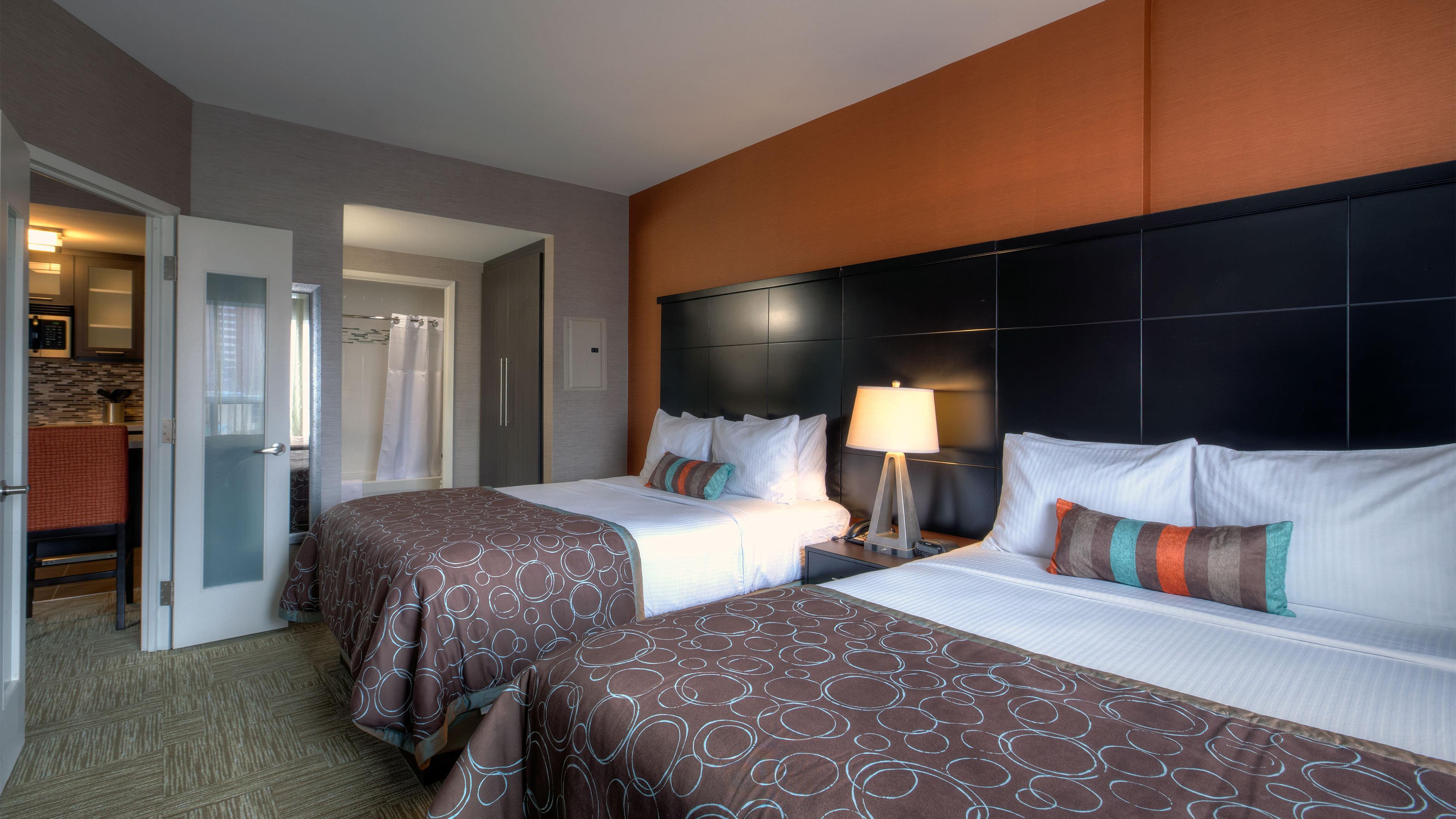 Staybridge Suites Hamilton - Downtown By Ihg Екстер'єр фото