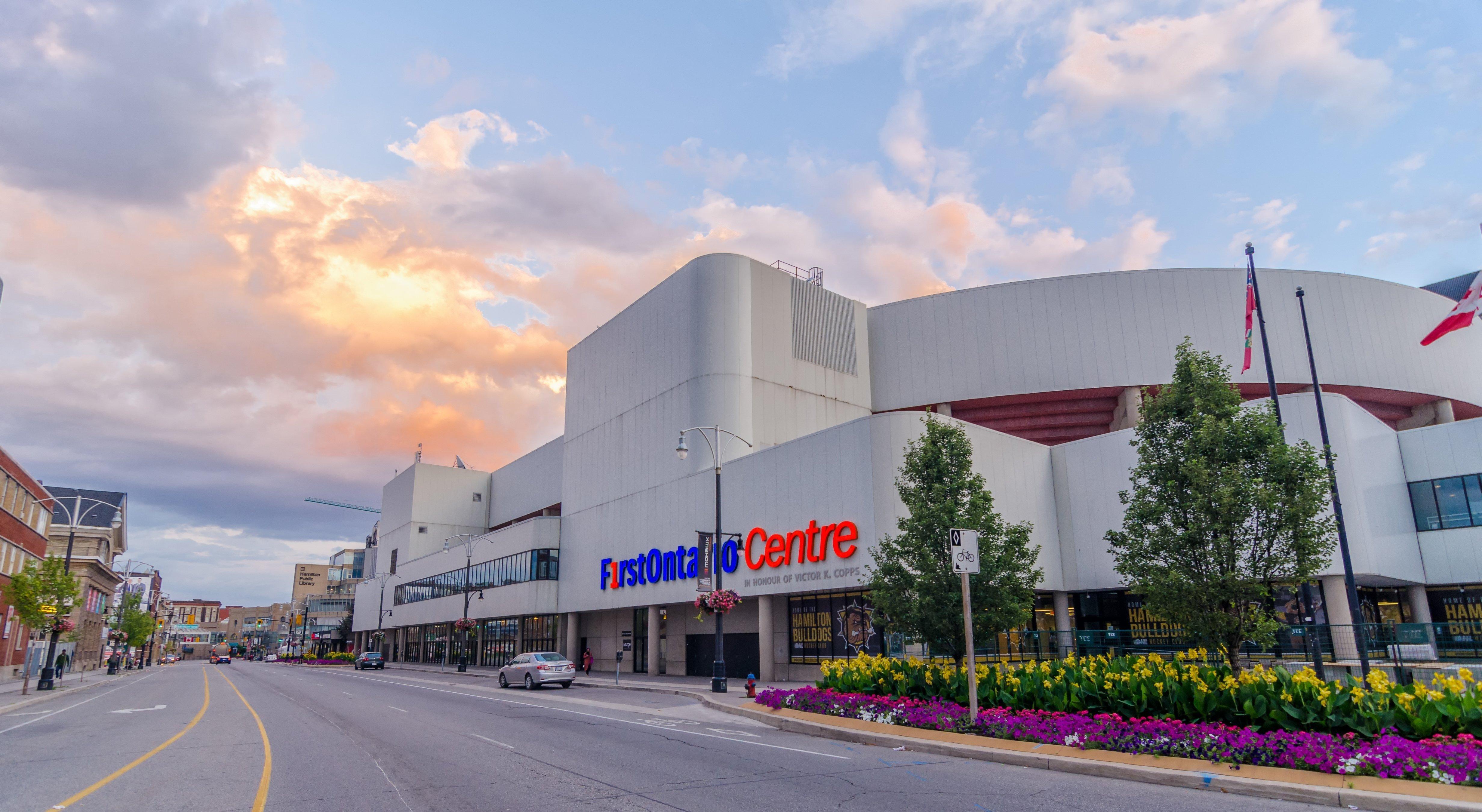 Staybridge Suites Hamilton - Downtown By Ihg Екстер'єр фото